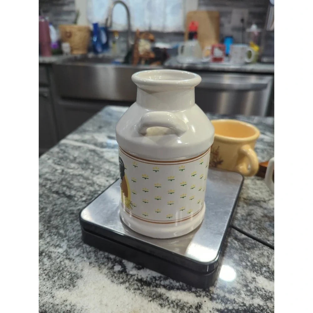 Vintage Farmhouse Style Chicken Ceramic Milk Jug/Utensil Holder/Vase Decorative